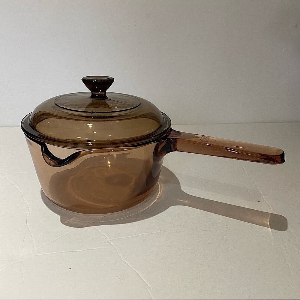 Corning Visionware 1L Visions saucepan with pour spout and lid